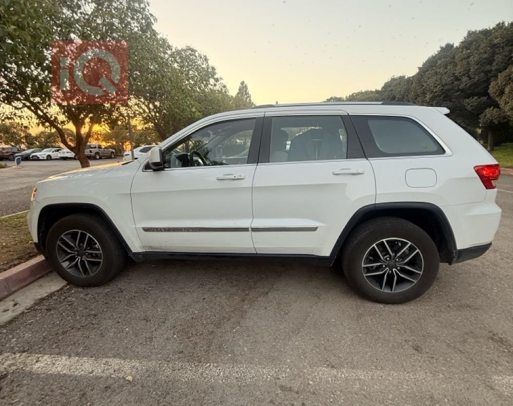 جيب جراند شيروكي